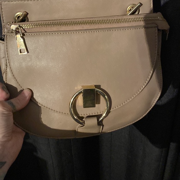 Melie Bianco vegan and cruelty free bag. Designed in USA - Picture 4 of 16